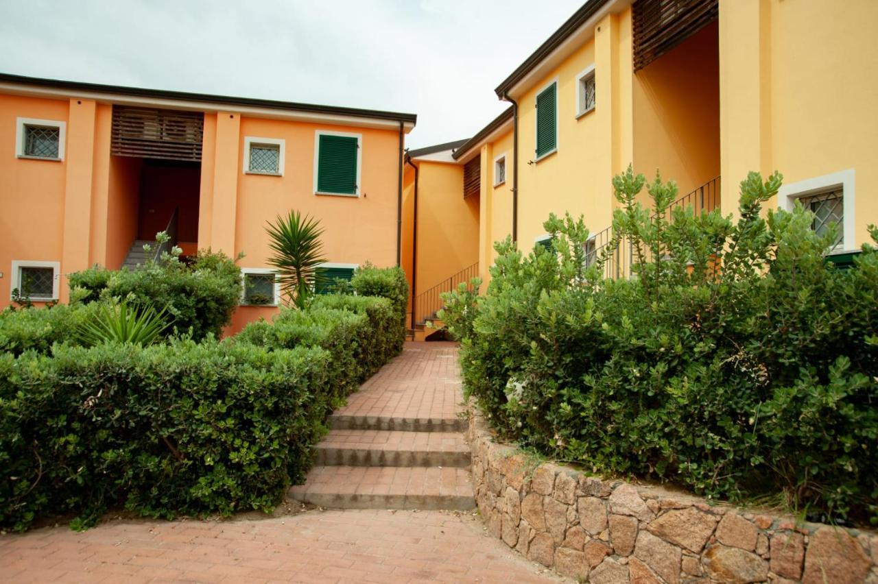 Résidence Baia delle Mimose Badesi Extérieur photo